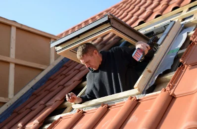 Pose de fenêtres de toit Velux à Fains-Véel
